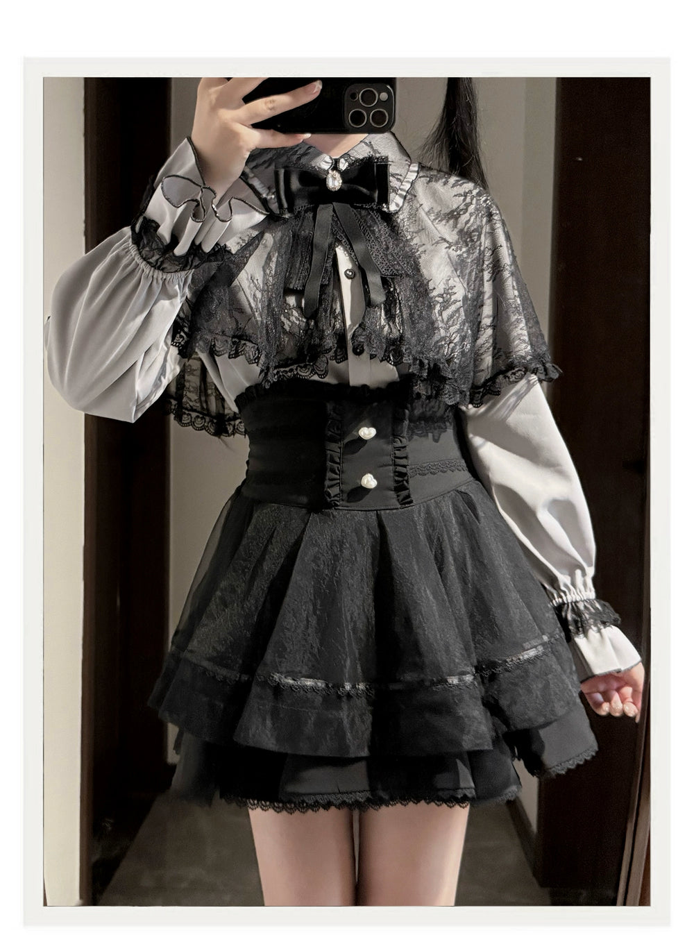 Jirai Kei Lace-cape Blouse, High-waist Skirt Outfit (水色上衣 黑色下裙 / 2XL 3XL 4XL L M S XL) 43933:790384