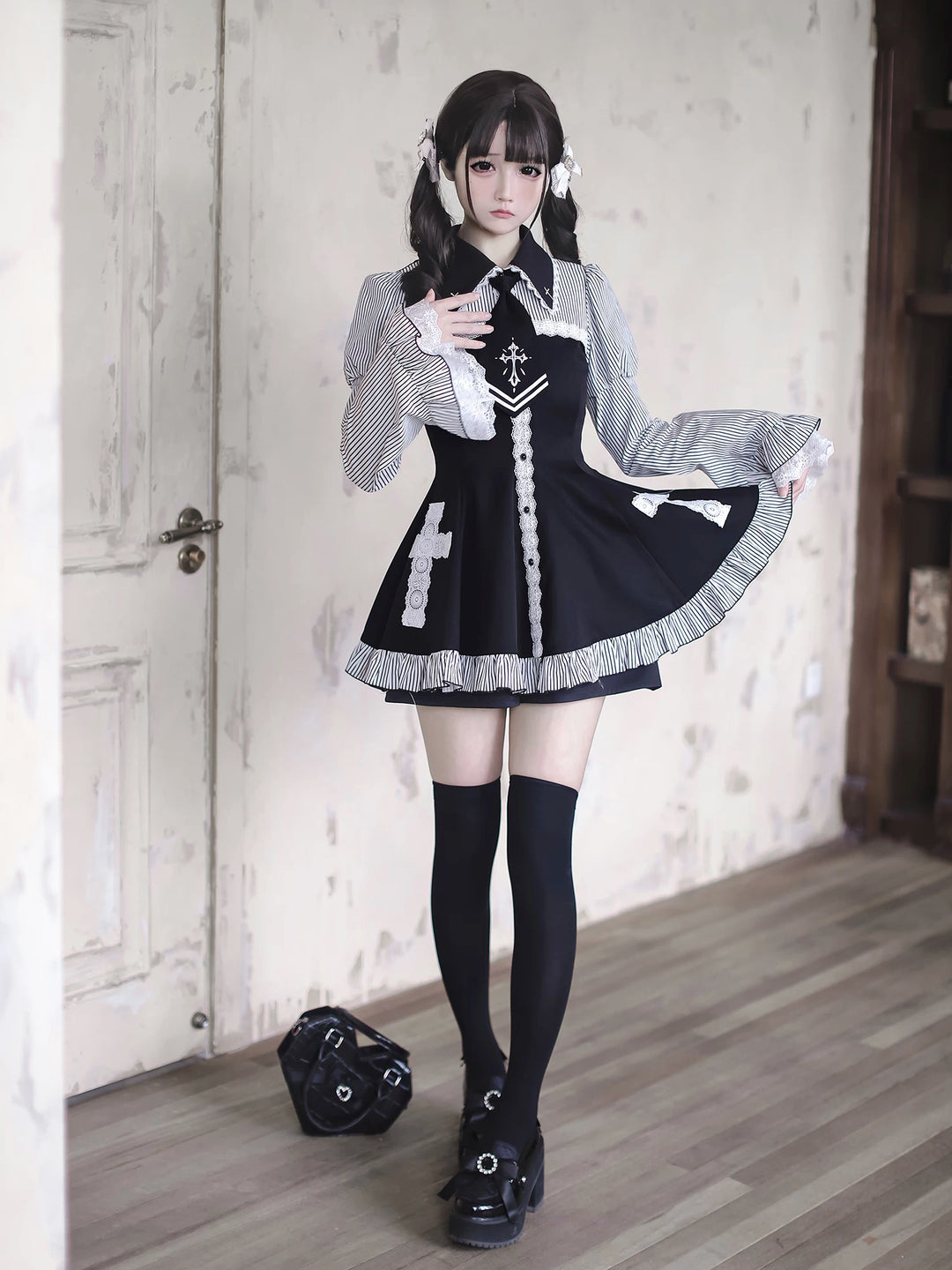 Front Button Closure Jirai Kei Dress, Cross Details 44744:821829