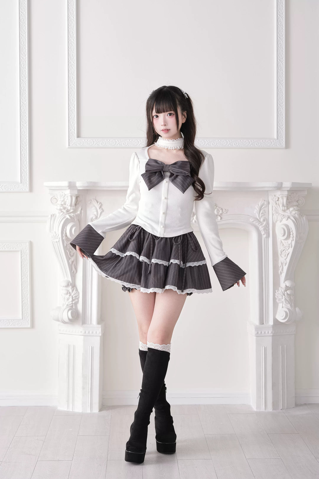 Jirai Kei Knit Top, Choker-Style Neck and Flared Sleeves 44686:818925