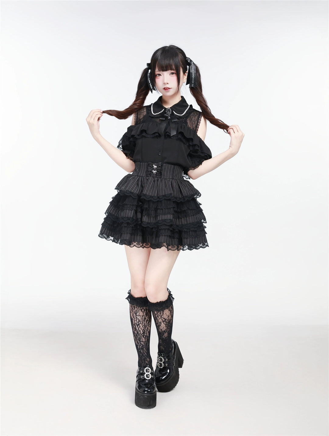 Jirai Kei Open Shoulder Lace Blouse, Pearl-Decorated Peter Pan Collar (L M S XL) 43328:773834
