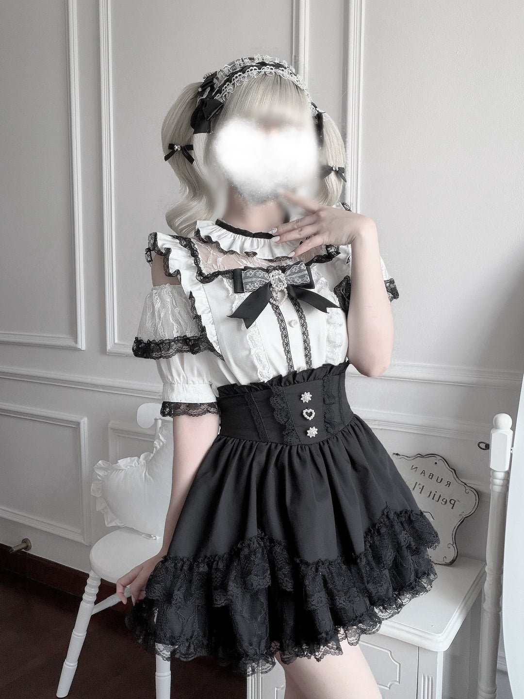 Jirai Kei Open-Shoulder Blouse with Ruffles 45647:857174