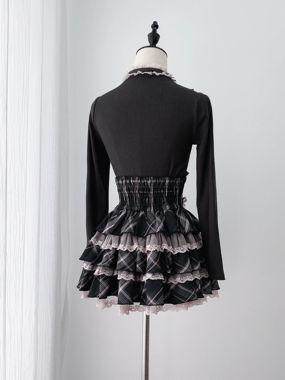 Jirai Kei Knitted Top & Skirt Set, Heart-Shaped Lace Trim 46076:874064
