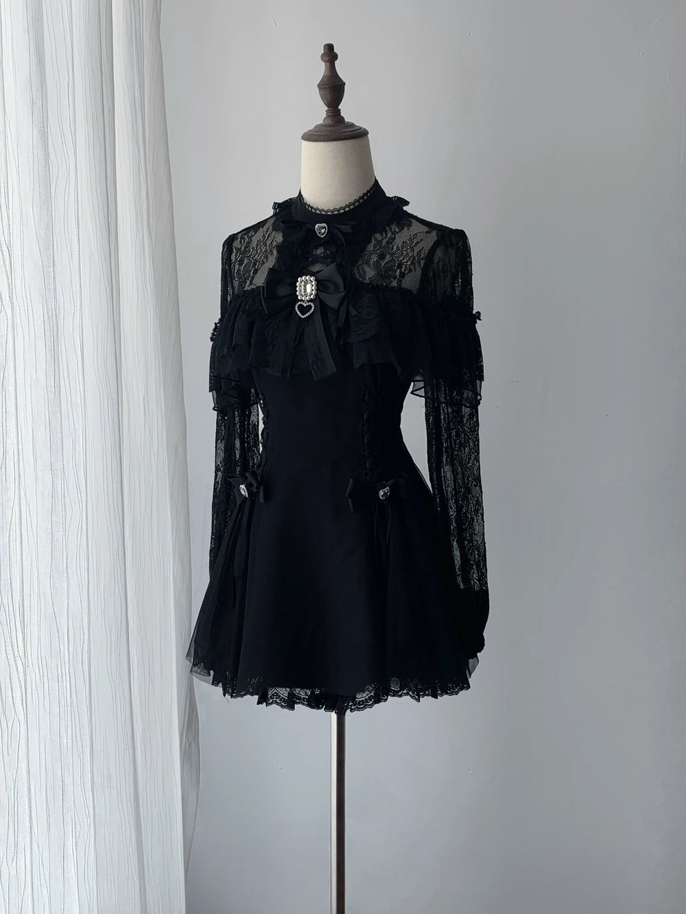 Black Jirai Kei Lace Dress, Cross-detail Hem (L M S) 45837:864818