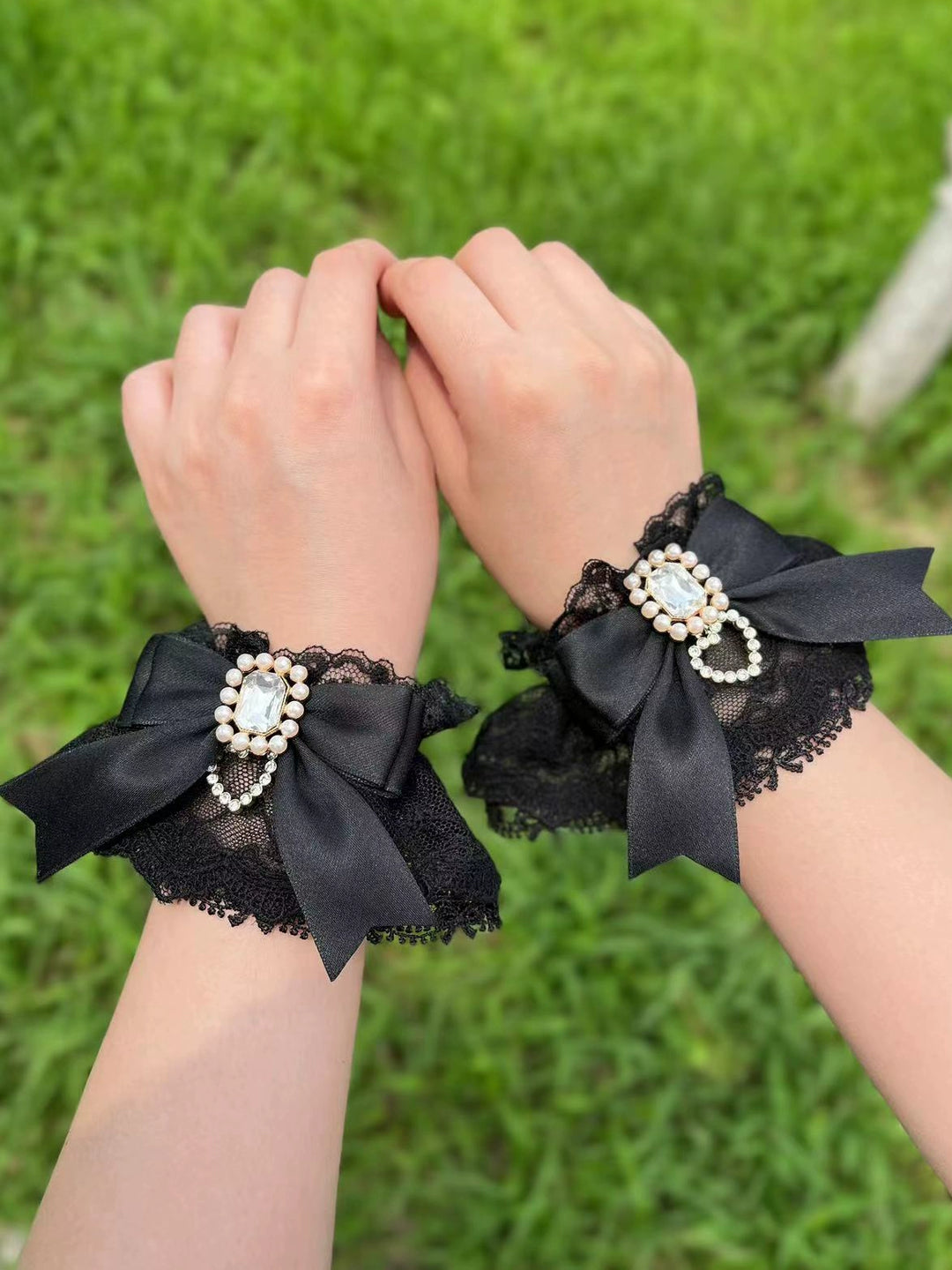 Jirai Kei 3-Layer Lace Bow Lolita J-Fashion Bracelet 21566:311242 21566:311242