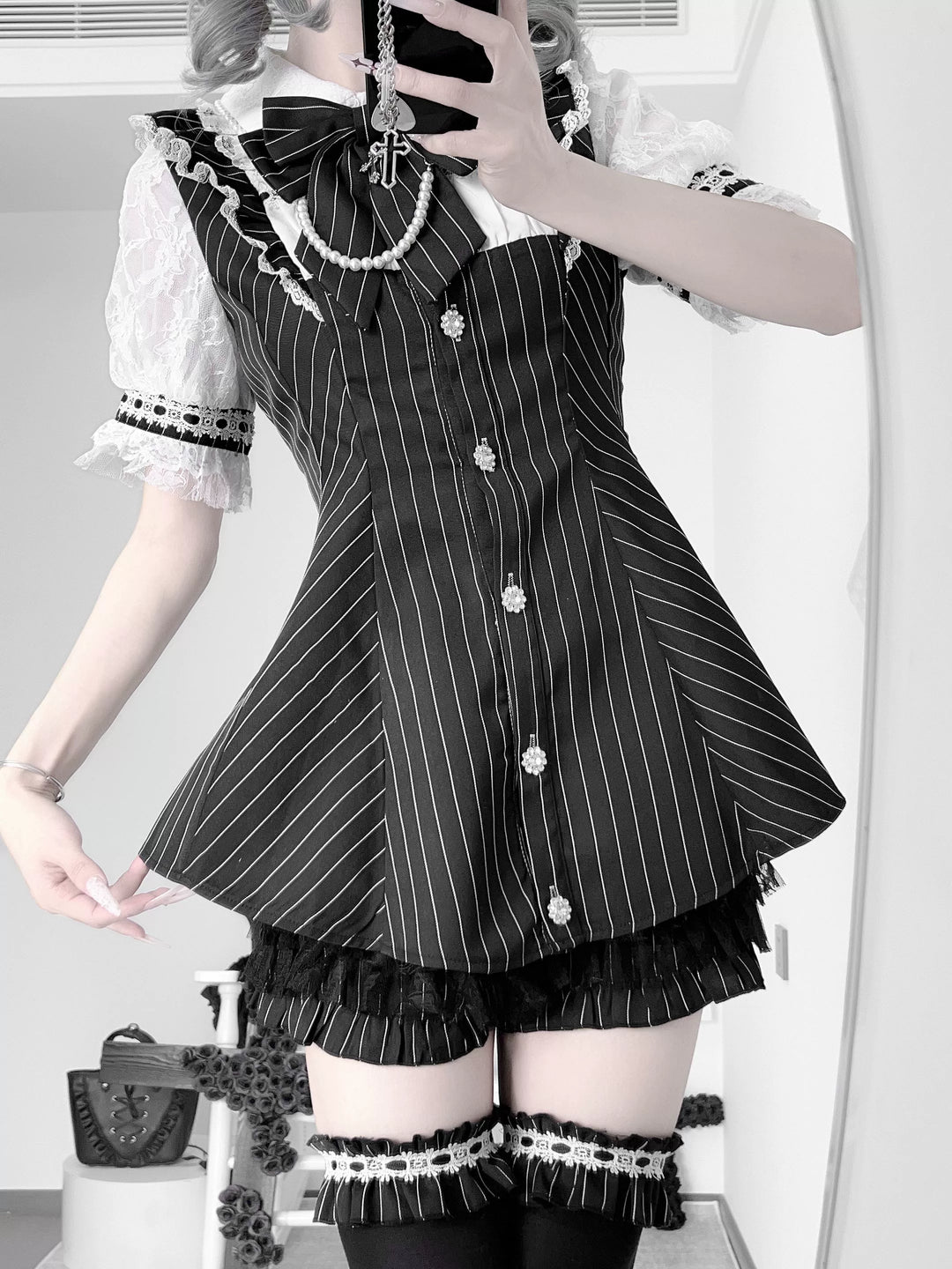 Black/ Gray Striped Jirai Kei Dress & Pocketed Shorts 43018:762183