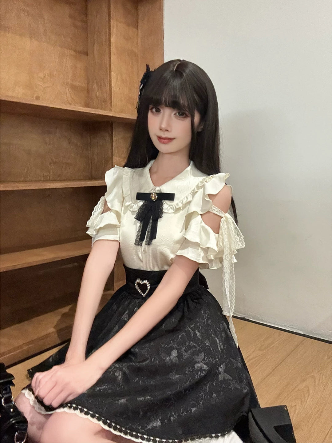 Seiso Kei Ruffled Shoulder Blouse, Butterfly Pattern Skirt 45622:858762