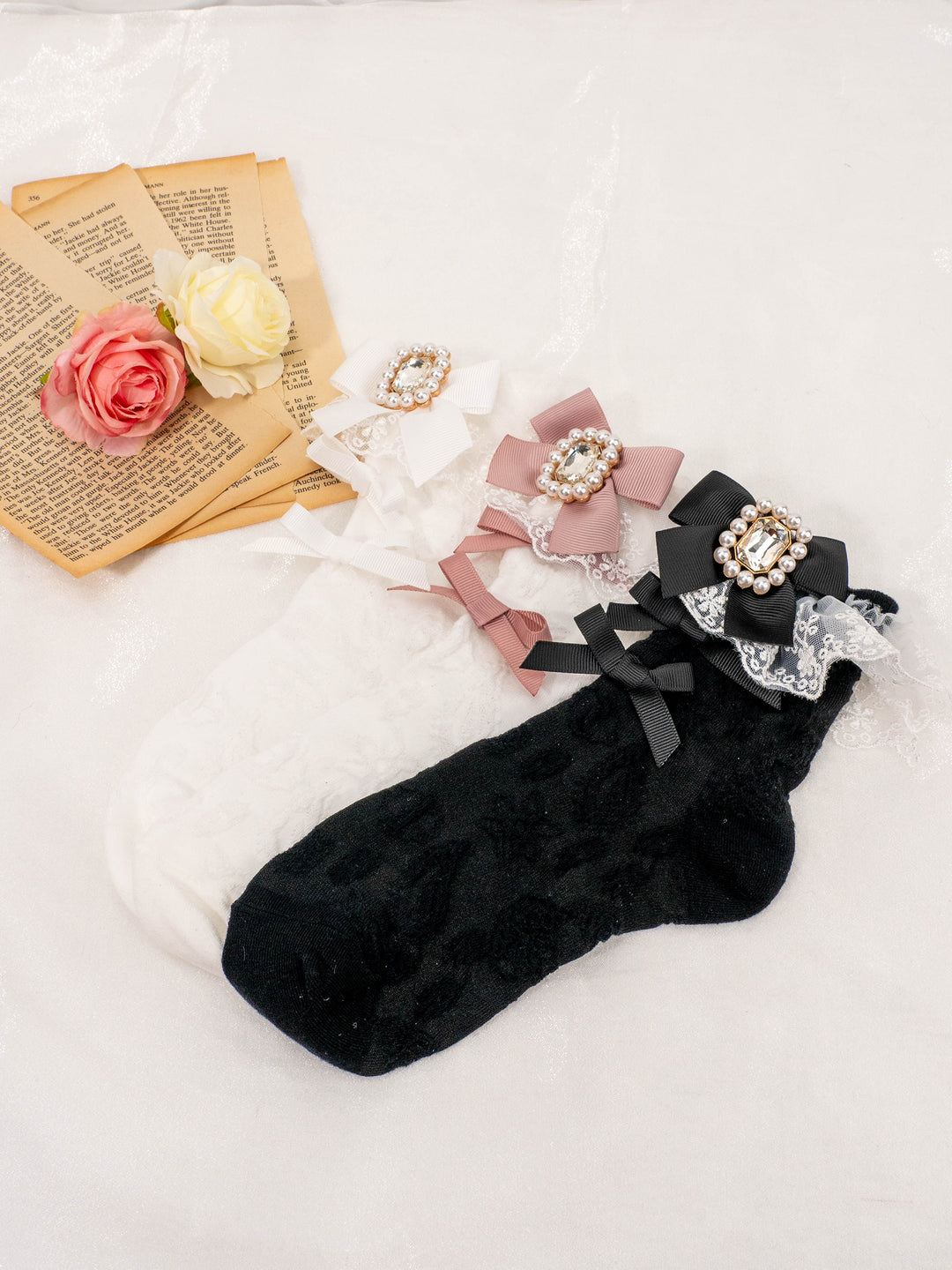 Kawaii Jirai Kei Ribbon White Black Lace Socks 21588:309932