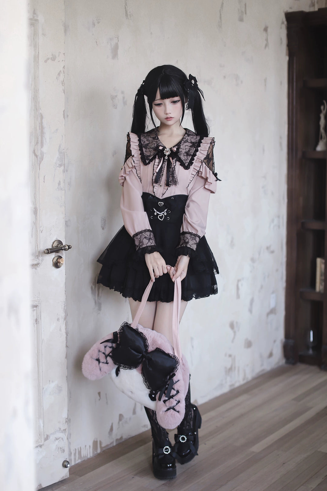 Jirai Kei Long Sleeve Blouse, Lace Overlay and Heart Buttons 44589:815153