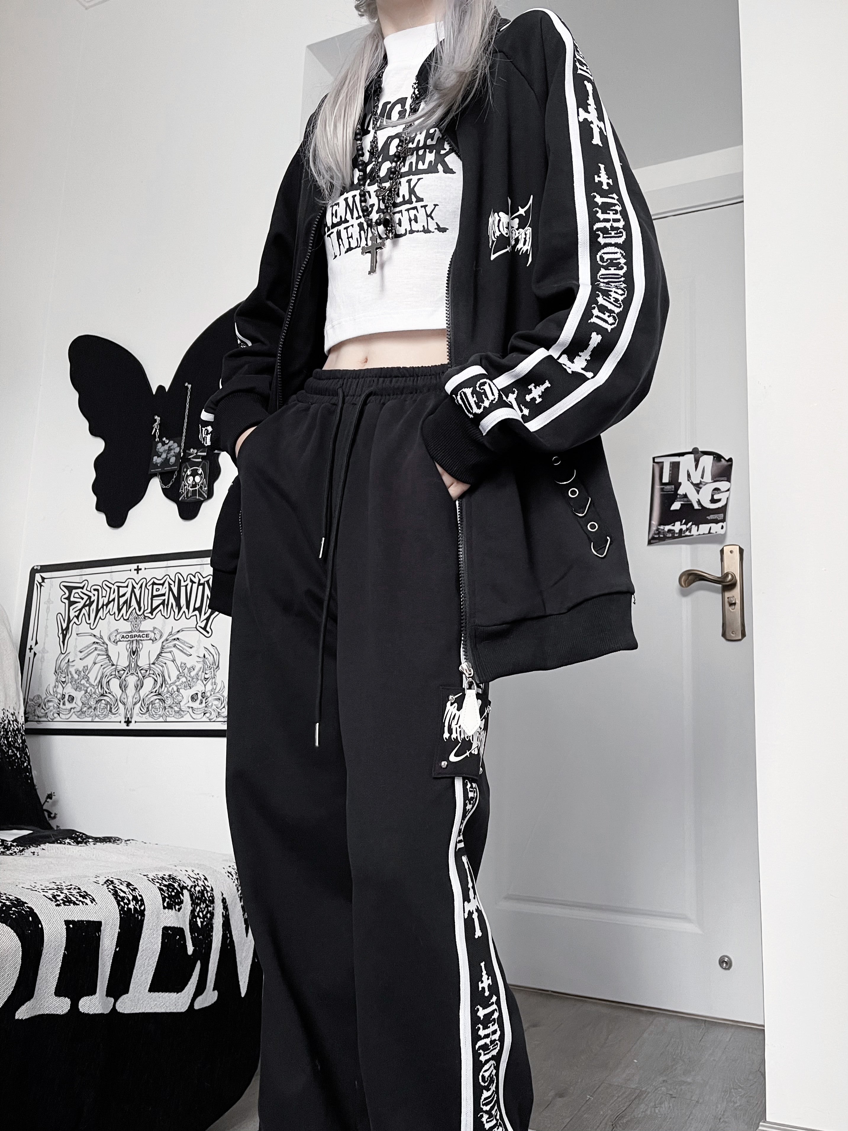Oversized Gothic Jacket With Zipper Closure And Pants – Honey Wardrobe