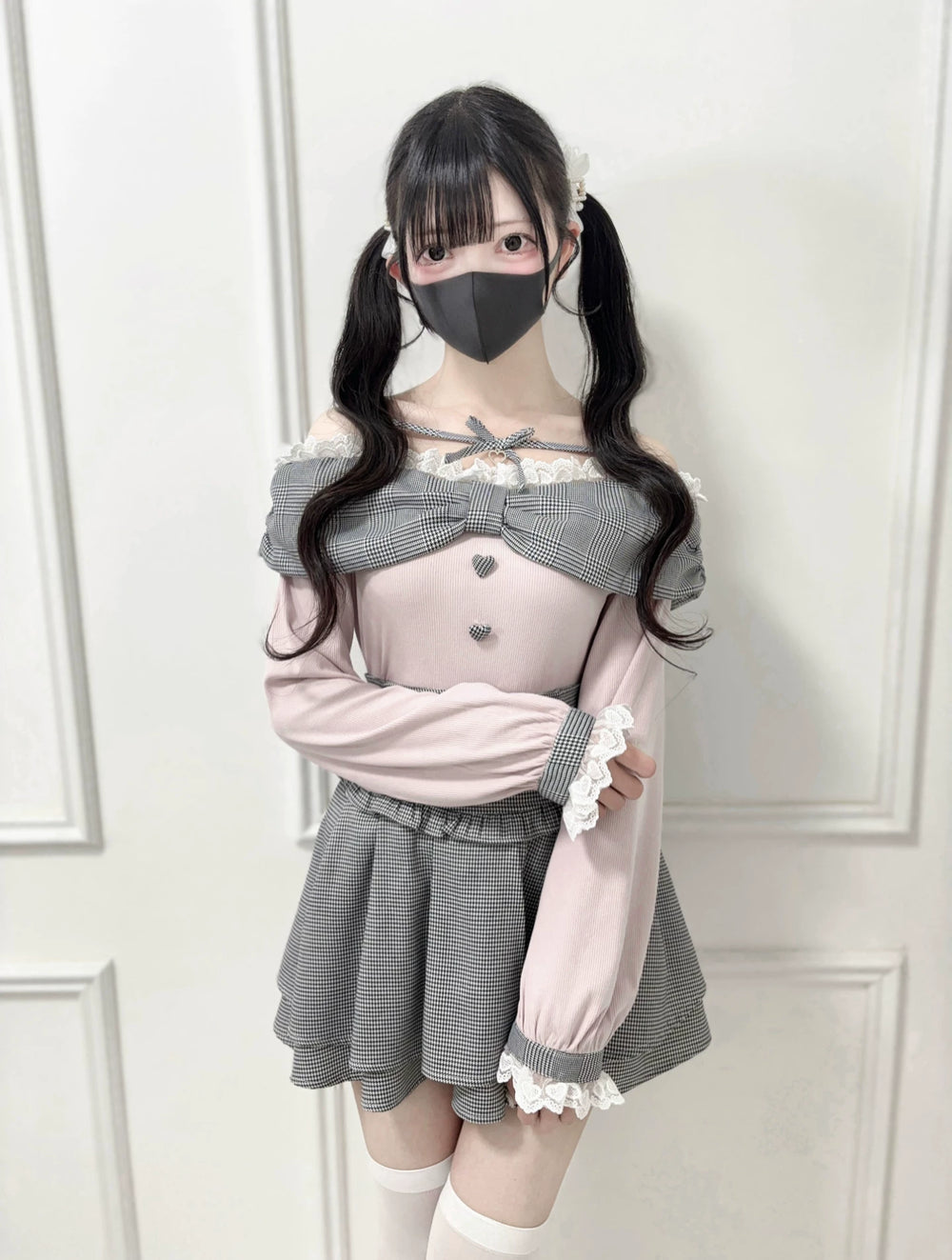 Ryousangata Off-Shoulder T-shirt, Long/Short Sleeve Available (Grey-Pink / M S) 45265:844891