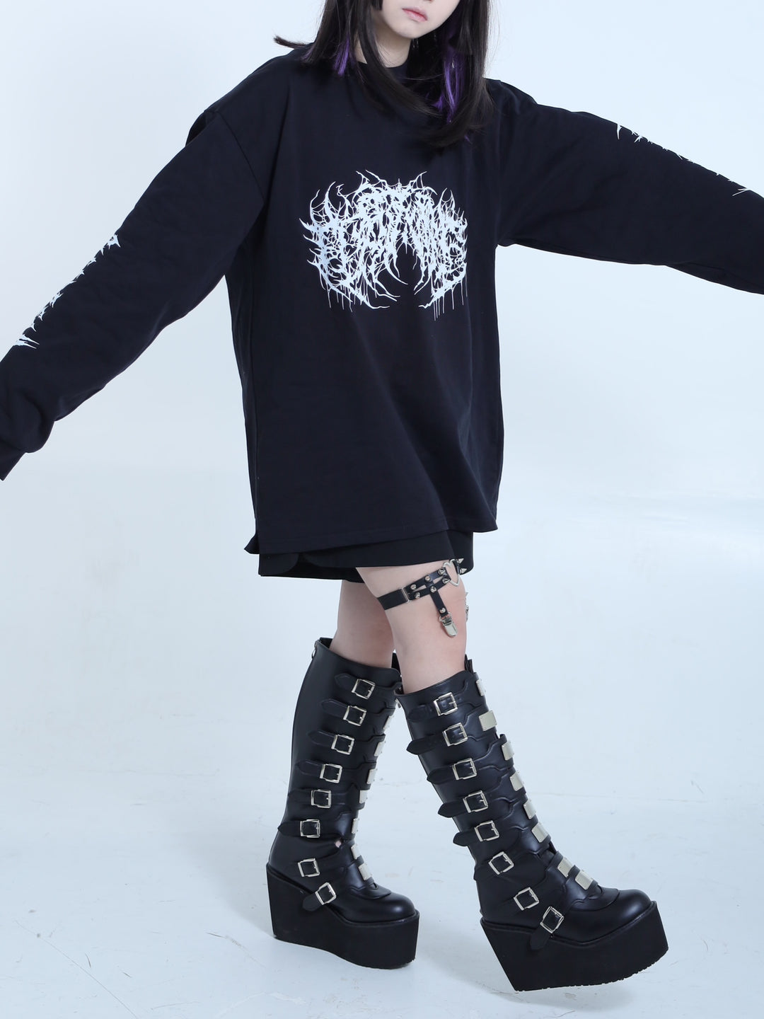 Gothic Jirai Kei Black Sweatshirt with Long Sleeves and Drop Shoulder 42328:739246