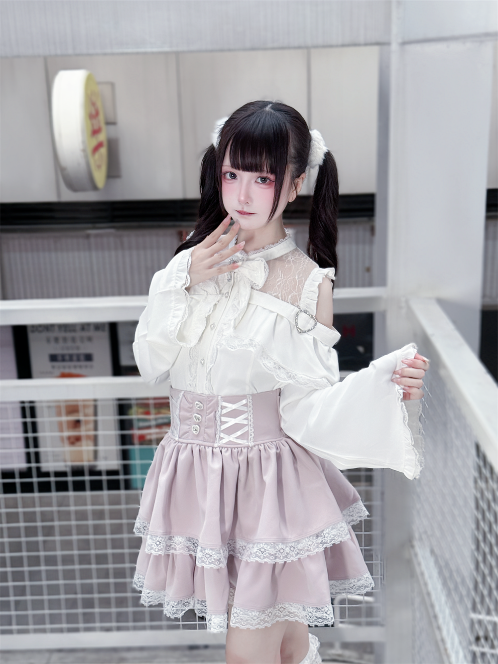 Jirai Kei Open Shoulder Blouse + Tiered Ruffles Skirt (2XL L M S XL) 43686:782901