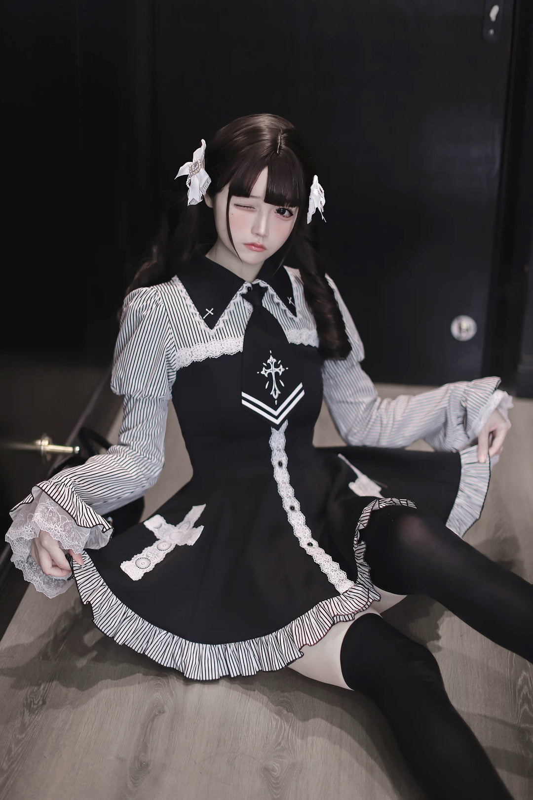 Front Button Closure Jirai Kei Dress, Cross Details 44744:821832