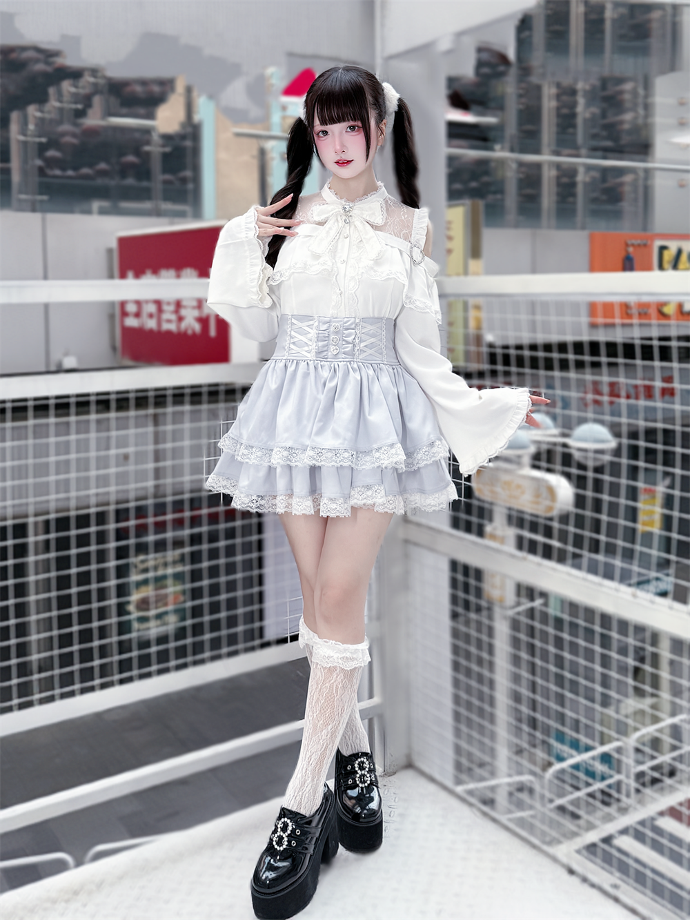 Jirai Kei Open Shoulder Blouse + Tiered Ruffles Skirt (2XL L M S XL) 43686:782900
