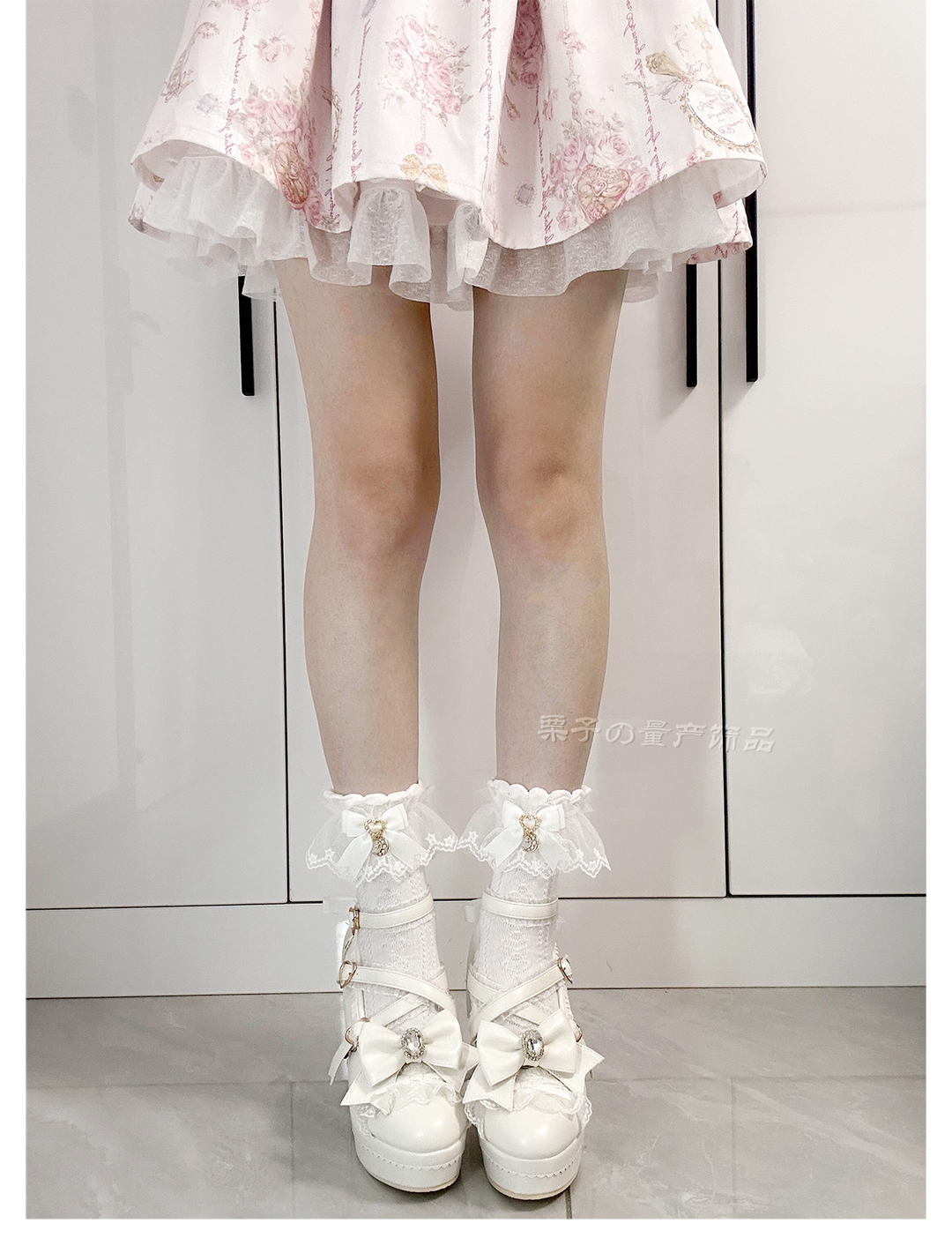 Cotton Ankle Length Lace Socks, Moon Pendant 44007:792537
