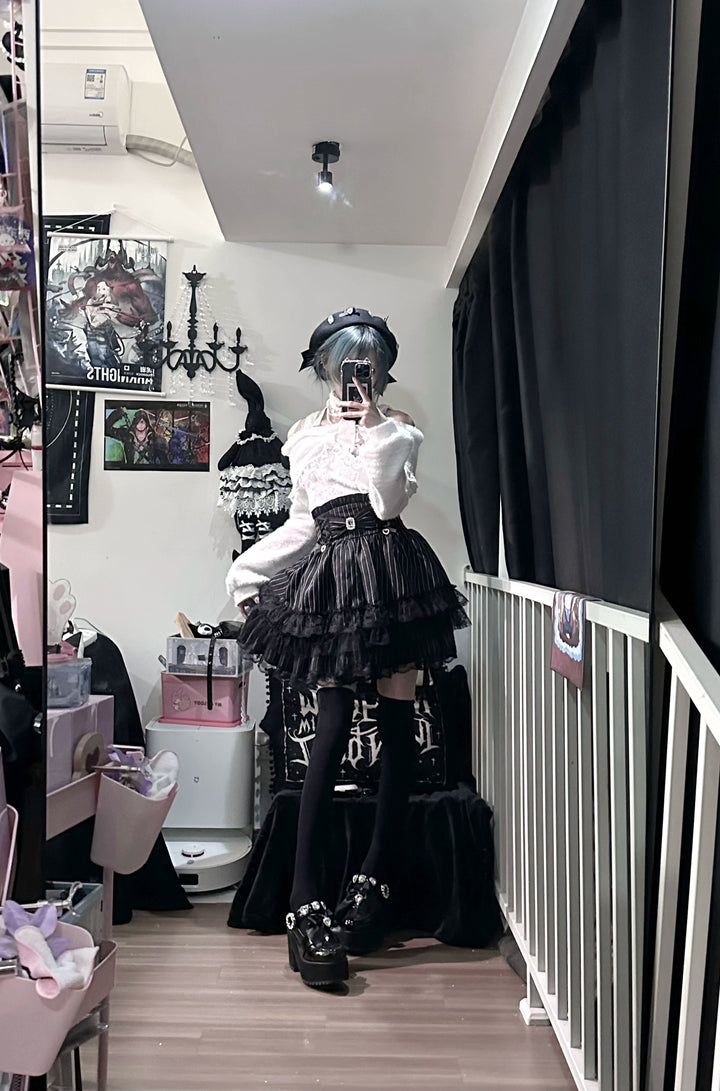 High-Waistband Jirai Kei Skirt, Tiered Lace Hem 44115:803716