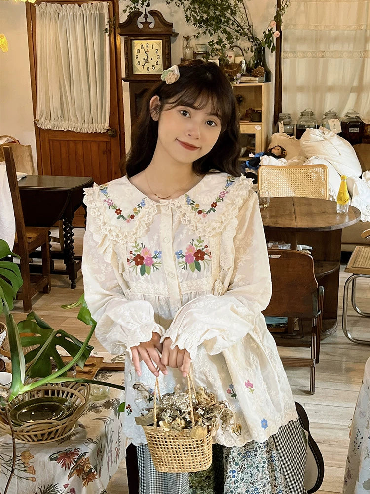 Mori Kei Blouse Flower Embroidery Shirt Anti-aging Top (Apricot / F) 36218:524580