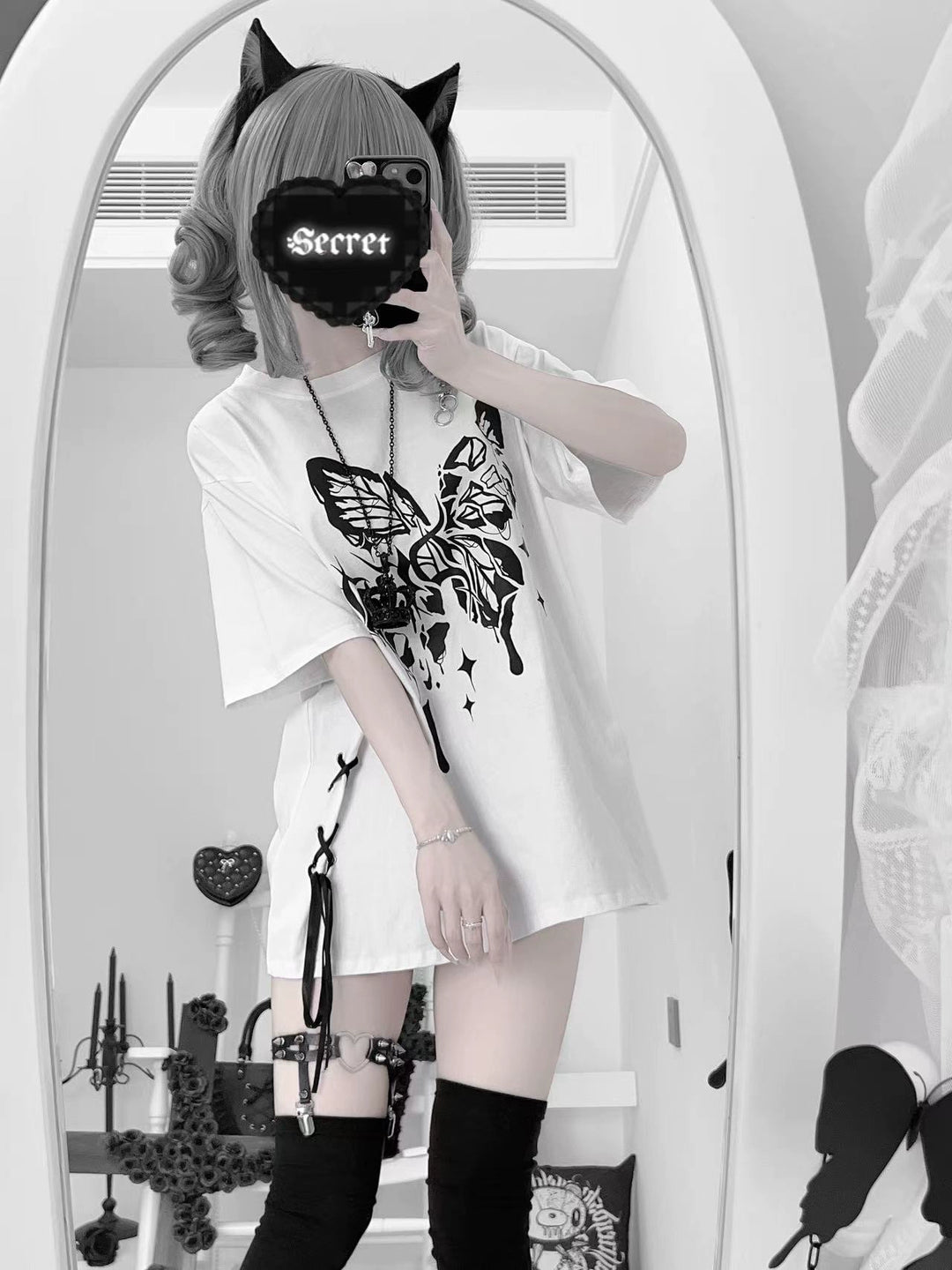 Cotton Gothic Butterfly Print T-Shirt, Zipper Shoulder (White / L M) 43653:782343