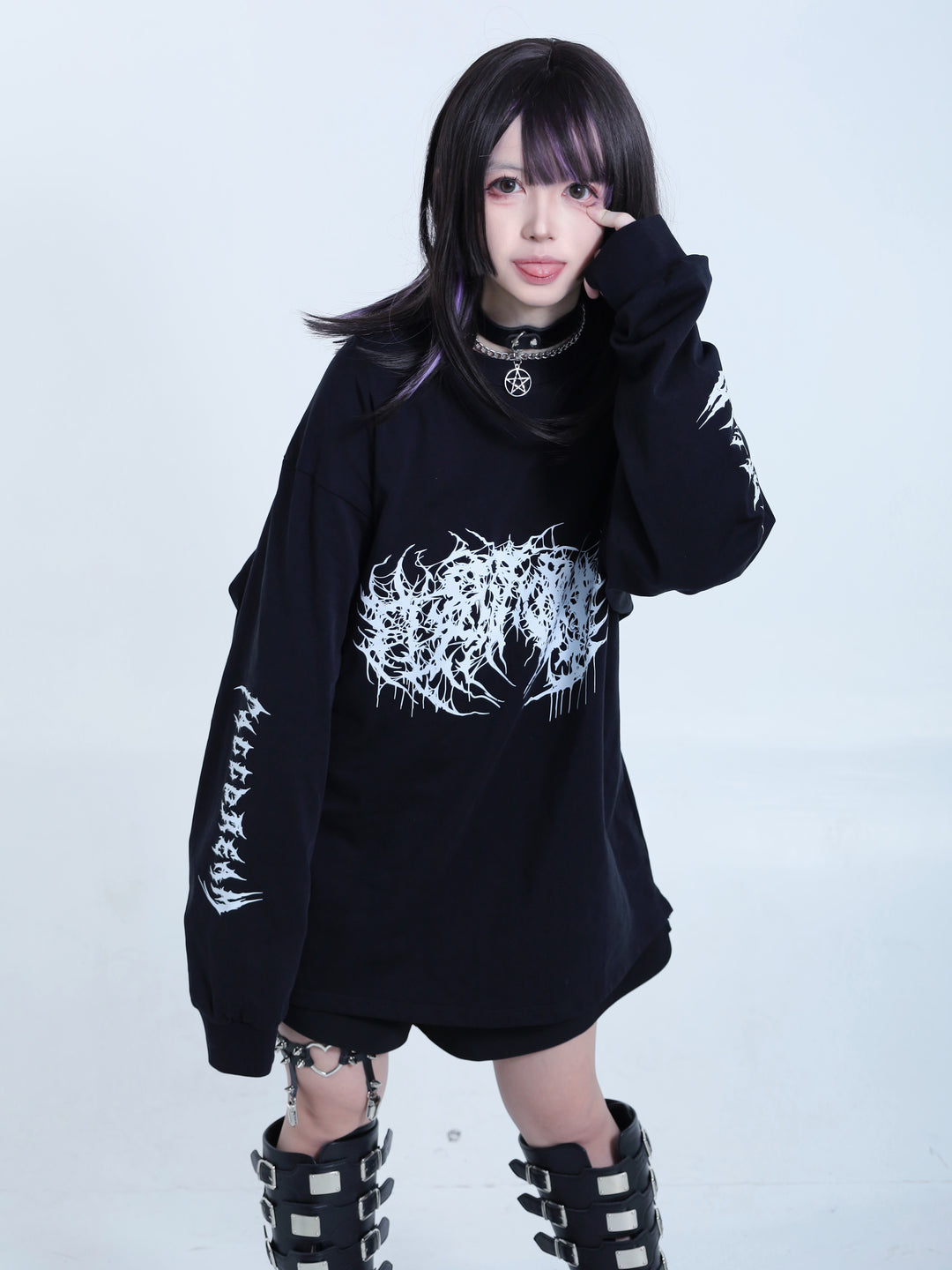 Gothic Jirai Kei Black Sweatshirt with Long Sleeves and Drop Shoulder 42328:736463