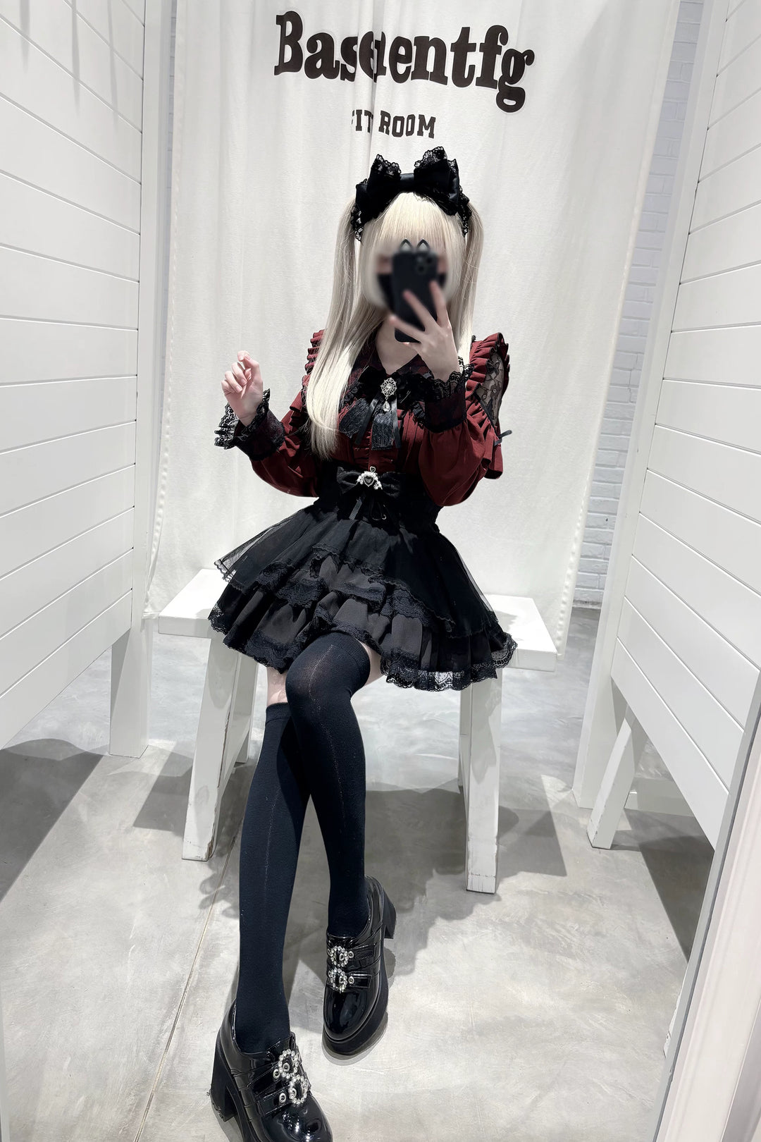 Jirai Kei Long Sleeve Blouse, Lace Overlay and Heart Buttons 44589:815152