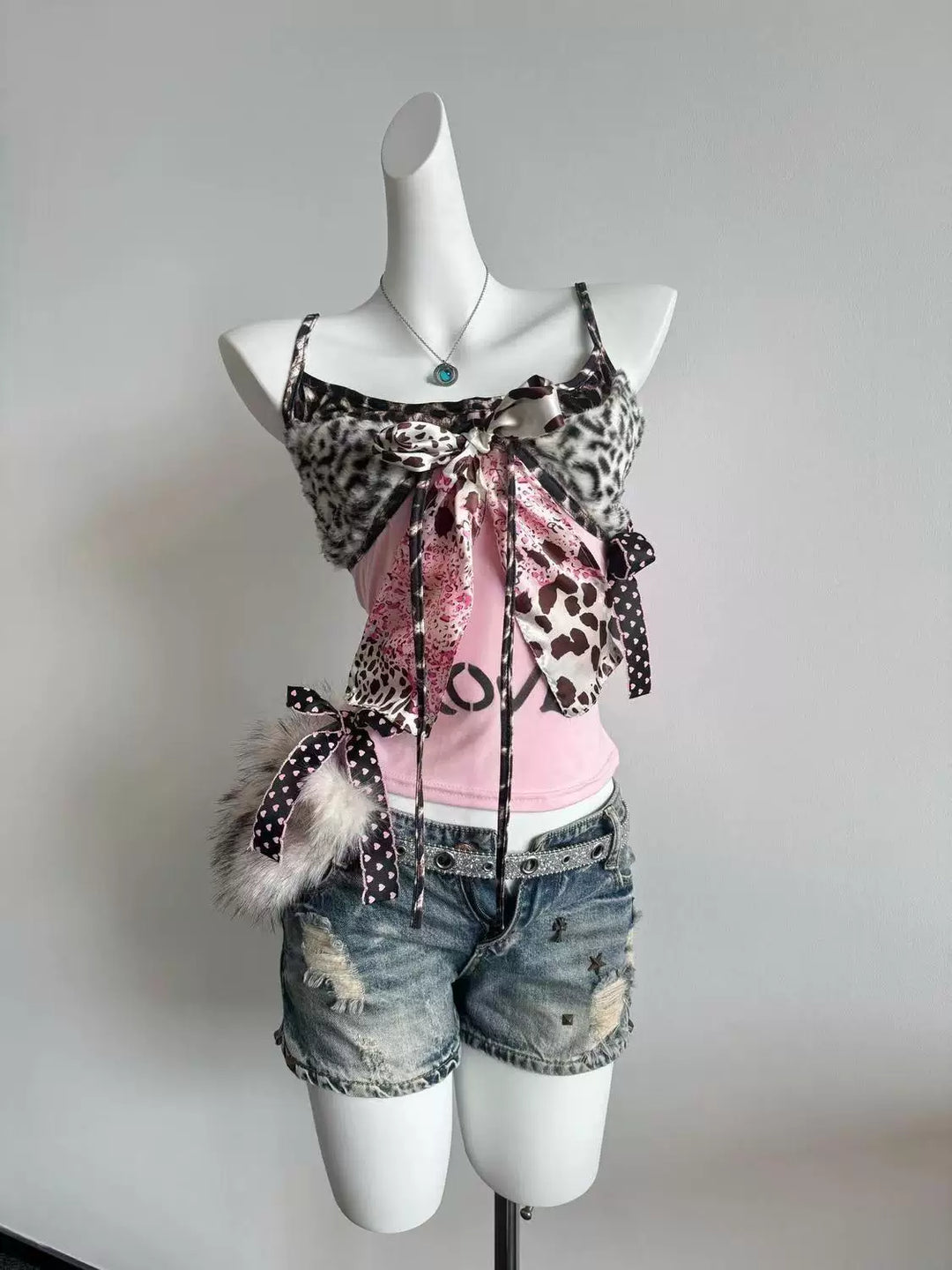 Gyaru Pink Cami Top, Leopard Fluffy Chest 45511:852607