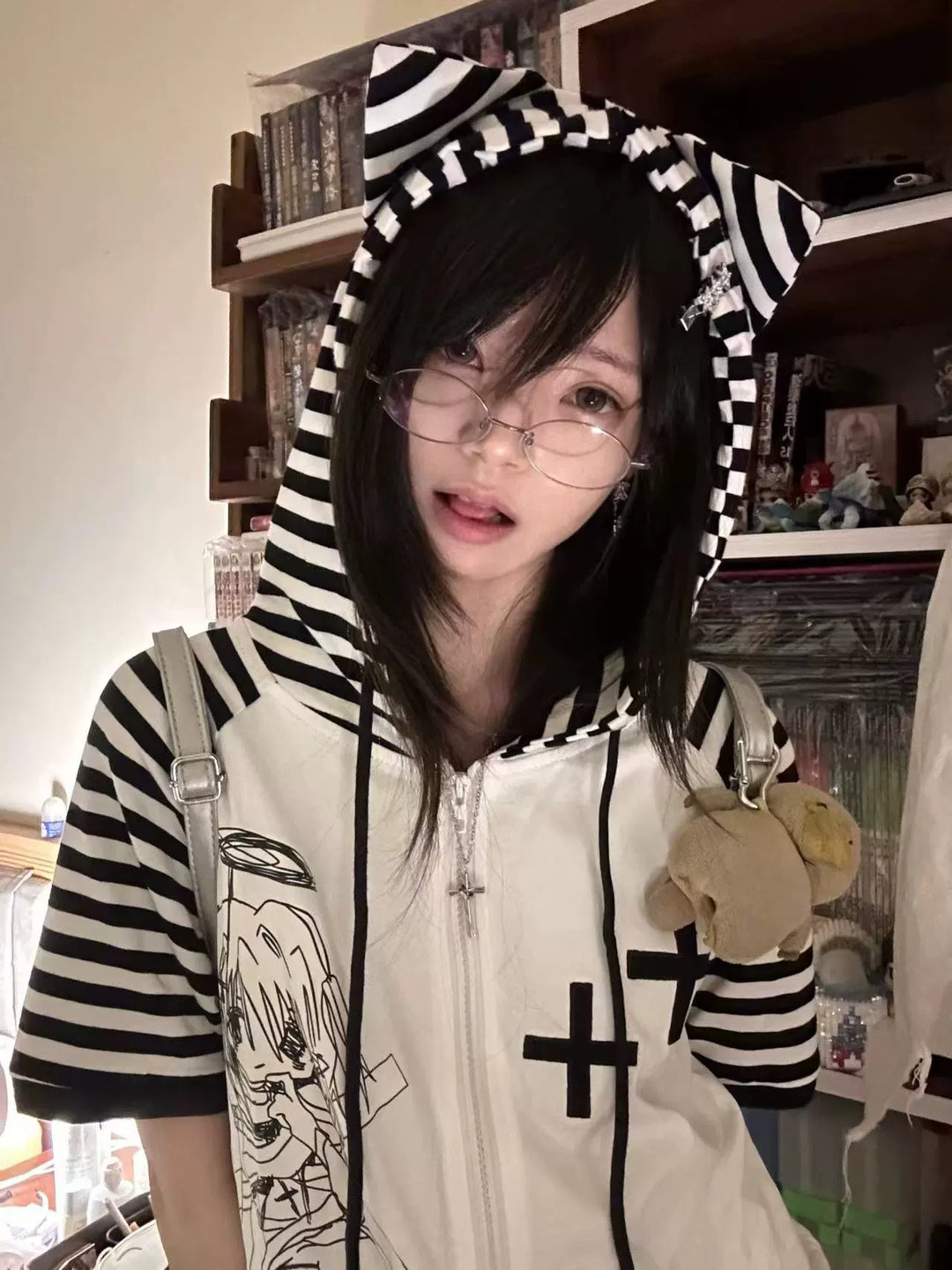 Yami Kawaii T-shirt Black and White Striped Top With Hood 37272:553550 37272:553550