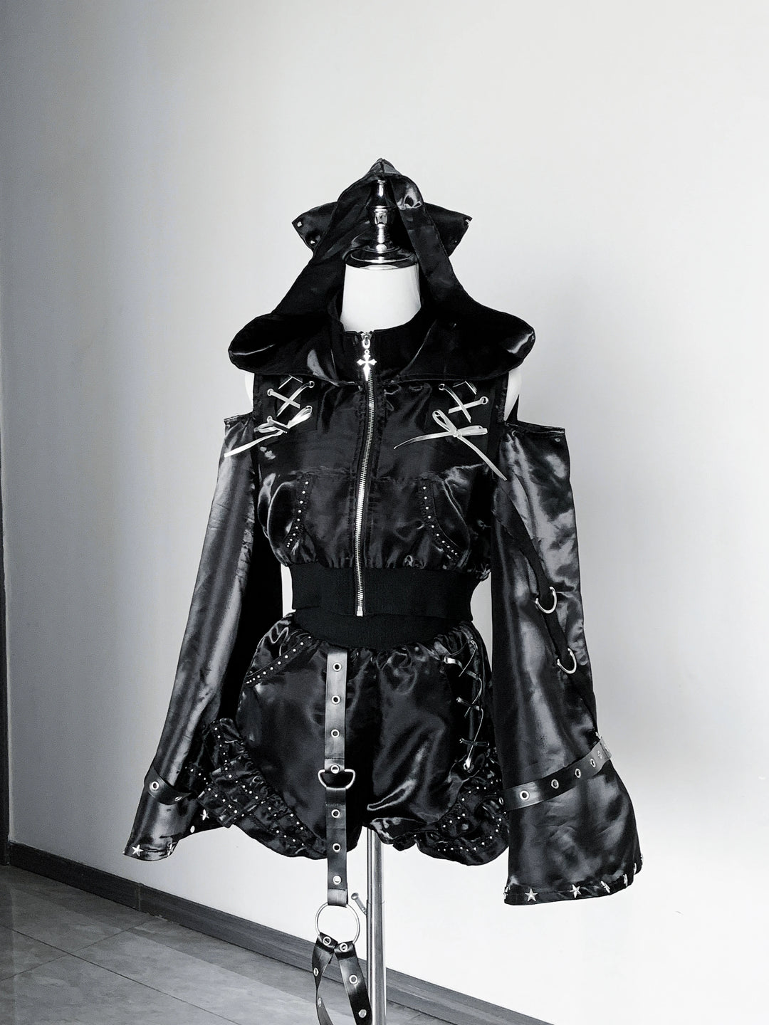 Gothic Hooded Crop Jacket & Shorts Set, Cat Ear (L S) 46064:874089