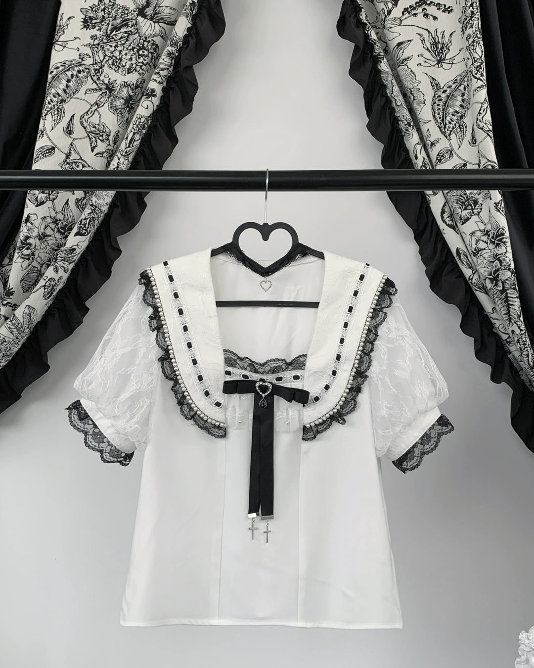Jirai Kei Sailor Collar Blouse, Lace Puff Sleeves (L M S XL) 45648:857942