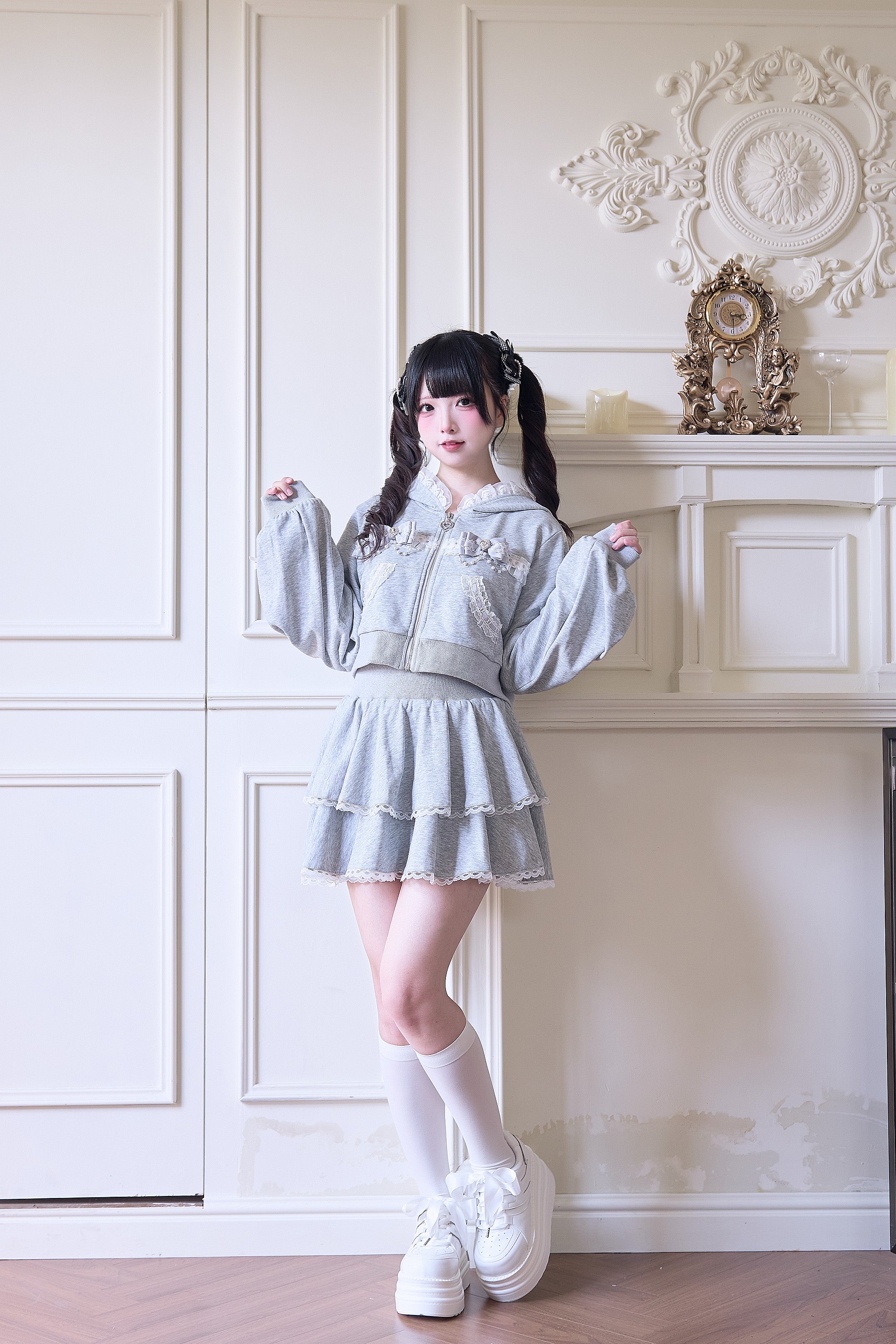 スカート andwang Kirakira v neck hoodie miniskirt andwang Kirakira v neck hoodie