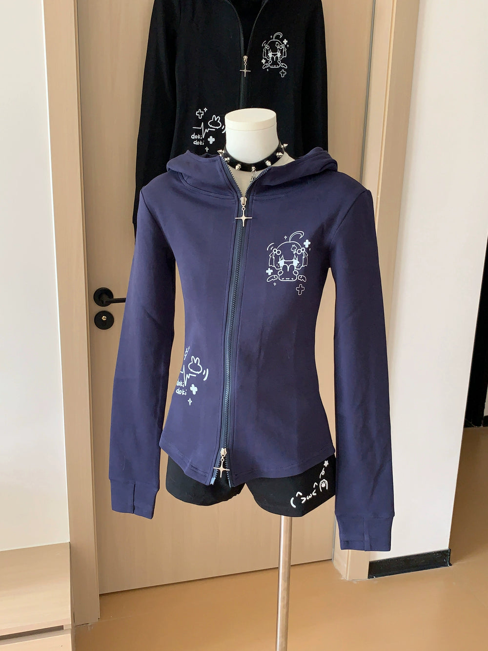 Jirai Kei Hooded Jacket With Bunny Ears & Two-Way Zippers (L M S) 42899:757212