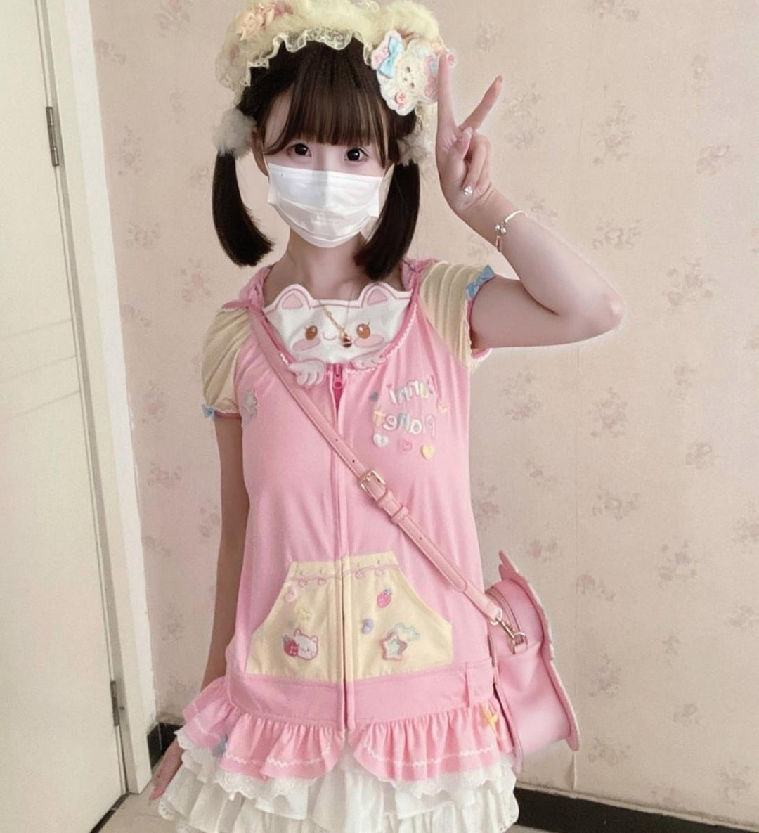 Kawaii T-shirt With Cat Ear Hood and Detachable Collar Flap 43031:765045
