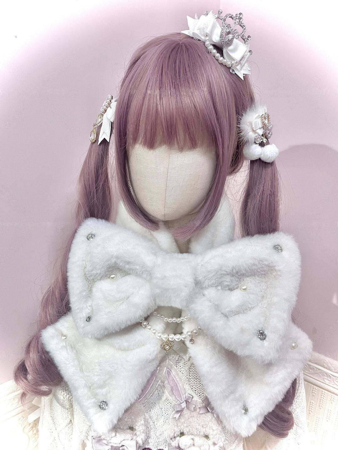 Ryousangata Faux Fur Scarf, Heart-Shaped Brooch 44461:809476