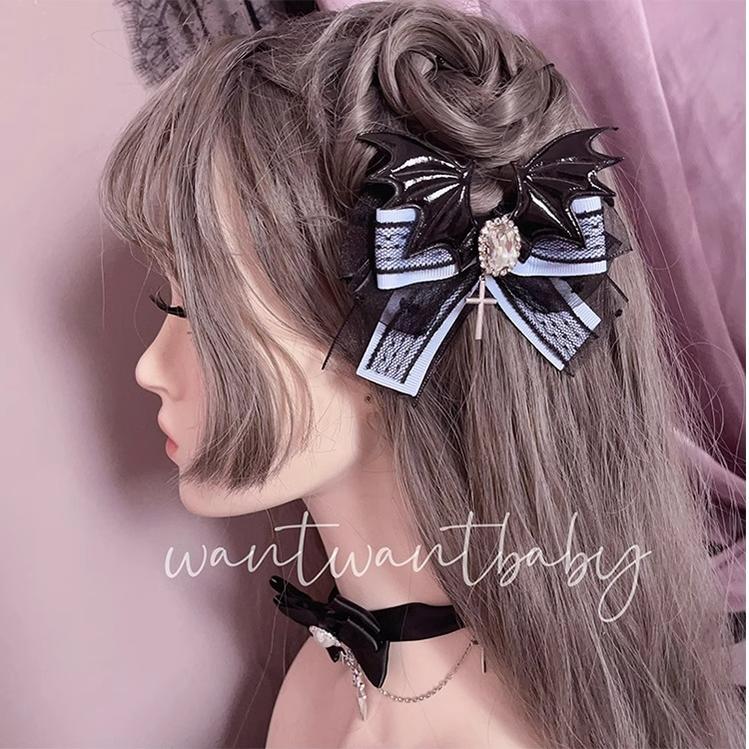 Jirai Kei Hairclip Bat Wing Rhinestone Hair Accessory 35642:552928