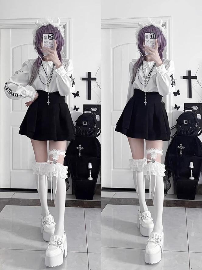 Black/White Jirai Kei Blouse with Skull Print & Peter Pan Collar 42861:758985