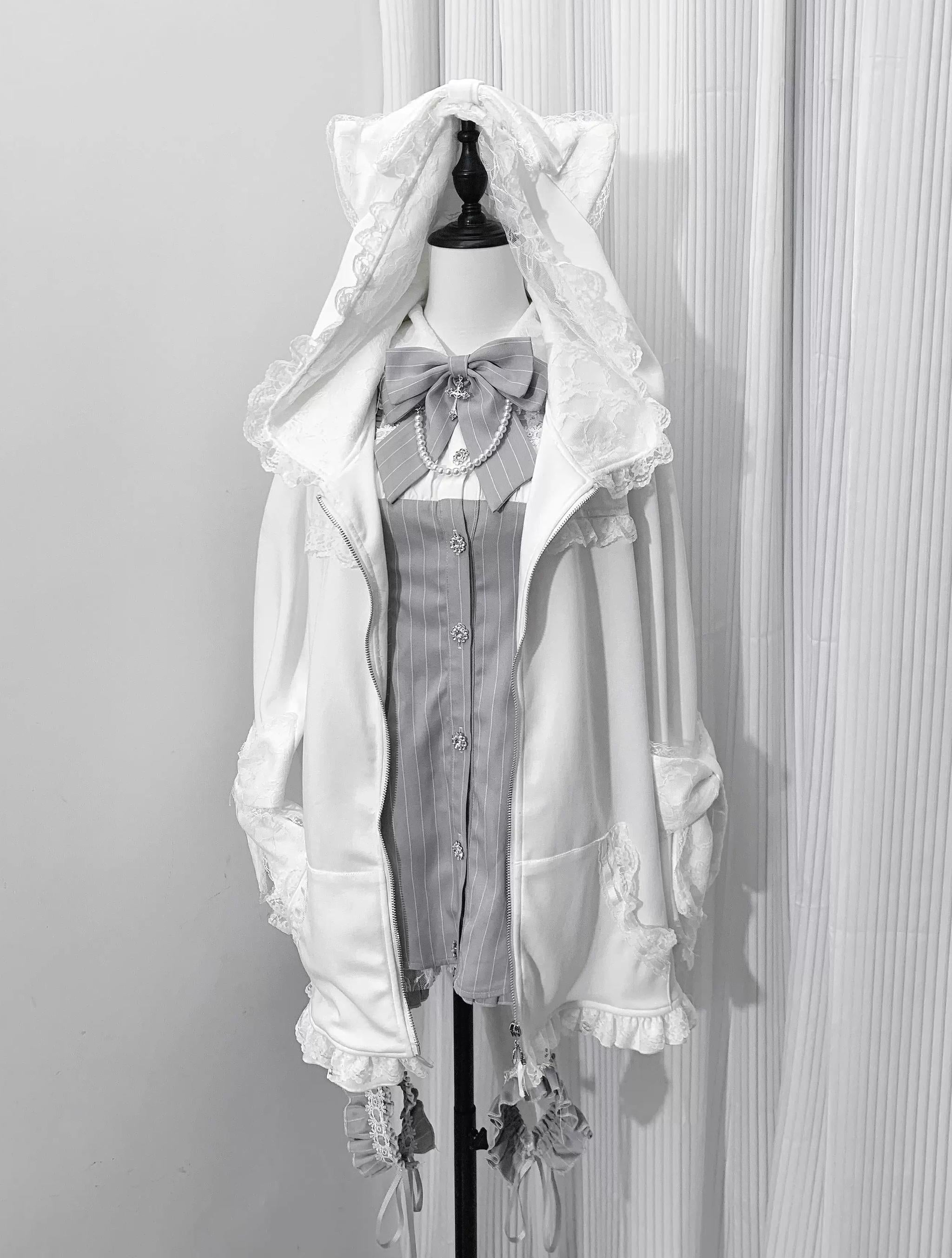 Cat-Ear Hooded Jirai Kei Jacket, Pockets/Cat Tail Detail – Honey