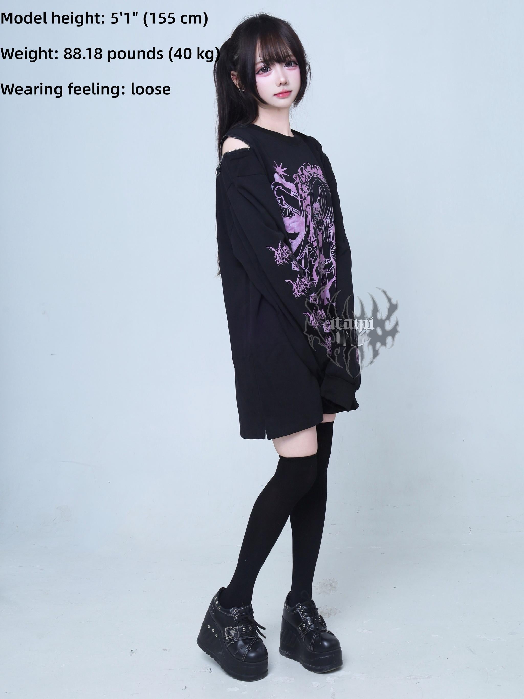 Gothic Long Sleeve Tee, Anime Print and Zipper Shoulder – Honey