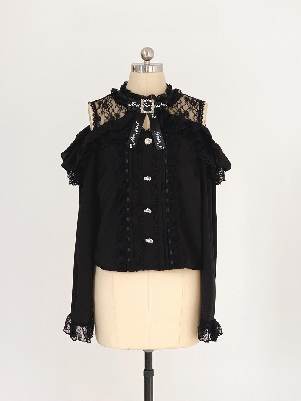 Lace Open-Shoulder Jirai Kei Blouse, Long Sleeves 44004:793136
